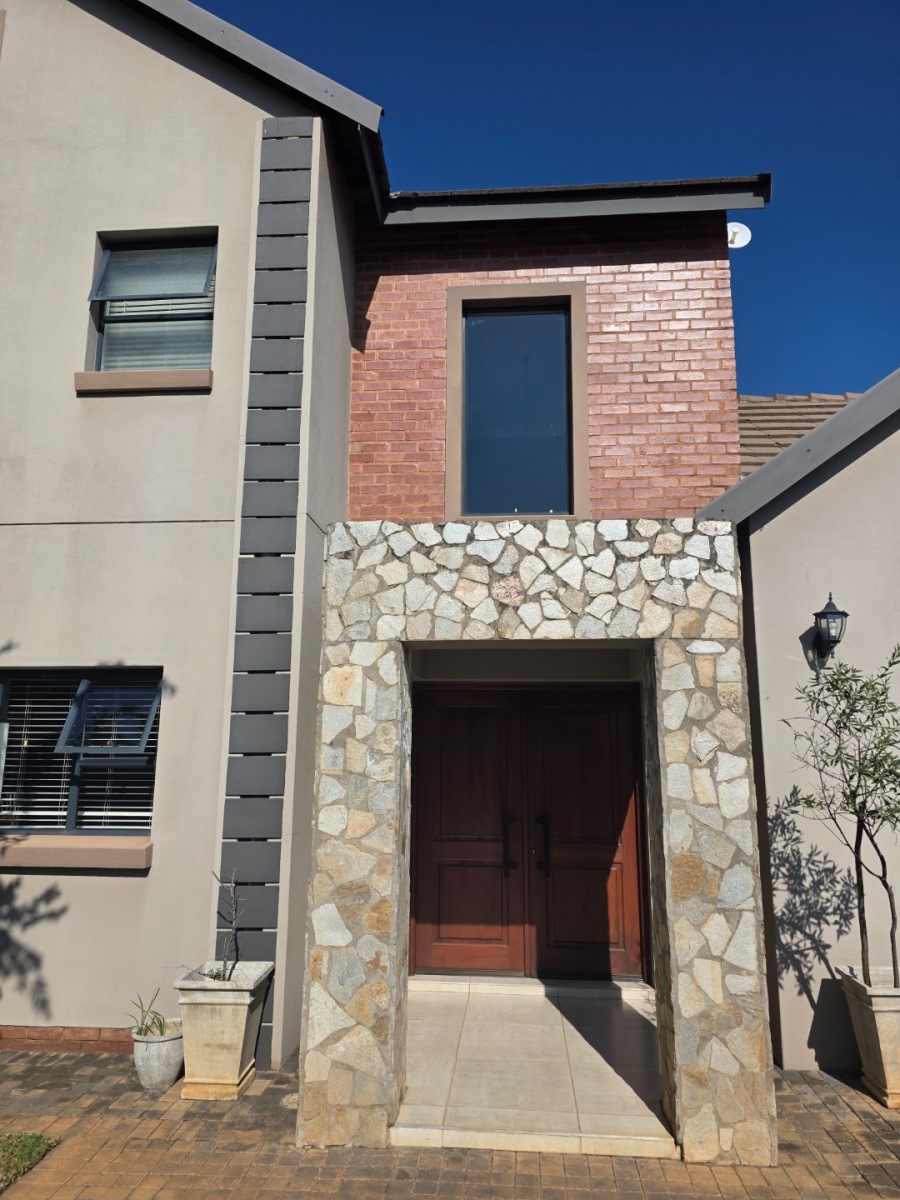 3 Bedroom Property for Sale in Melodie North West